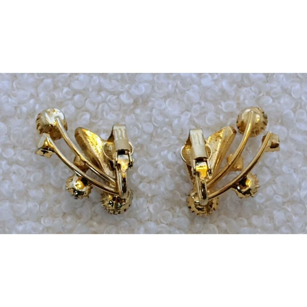 Vintage Art Nouveau Goldtone Rhinestone & Faux Pearl Climber Clip Earrings 1.1" - Picture 7 of 9